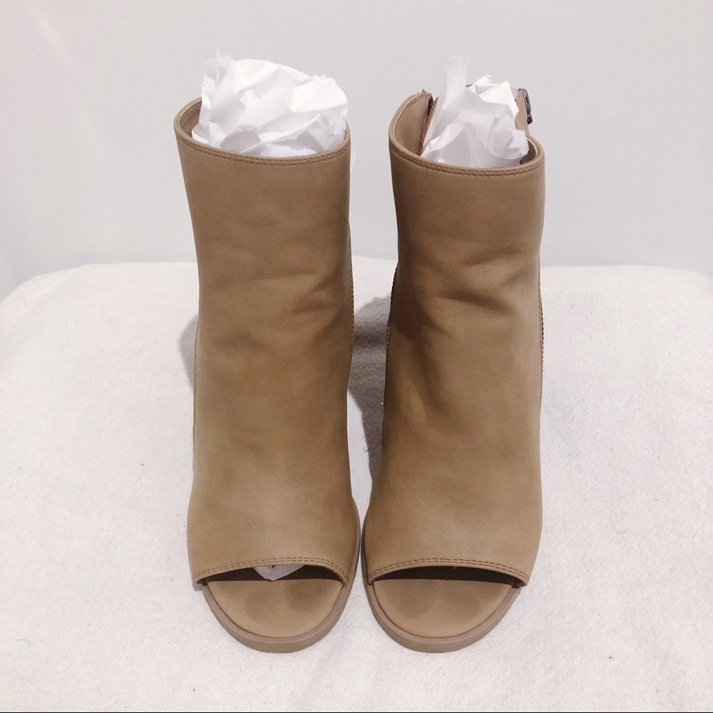 Tan Open-Toed Heels - image 2